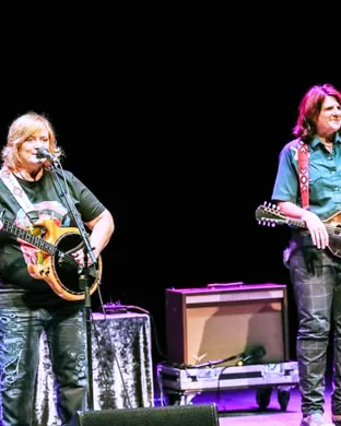 Indigo Girls & Linda Perry