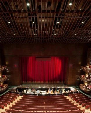 Janiec Opera Company