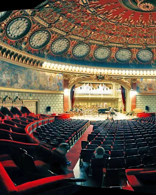 Janiec Opera Company